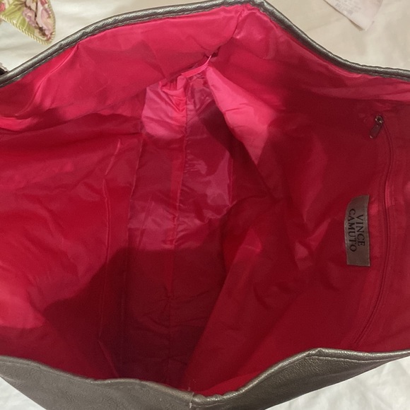 Large Vince Camuto tote - Picture 5 of 7